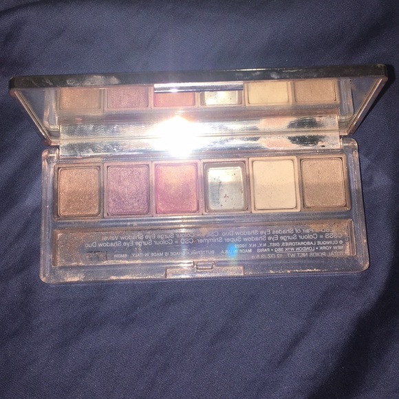 Makeup - Picture 2 of 5